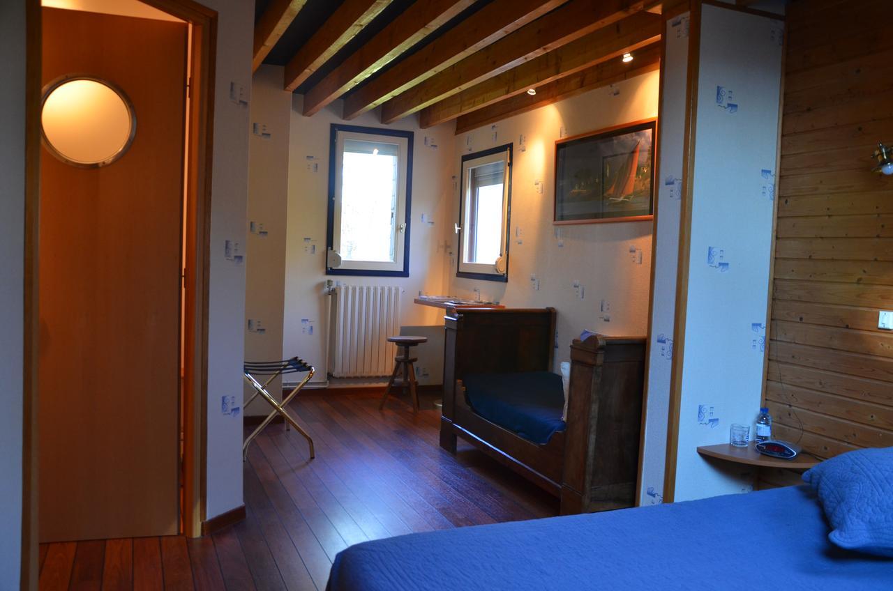 L'Hippocampe Bed & Breakfast Serent Exterior photo